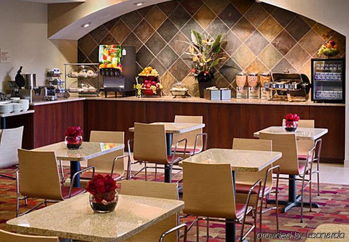 Towneplace Suites By Marriott Fayetteville N / Спрингдейл Ресторан фото